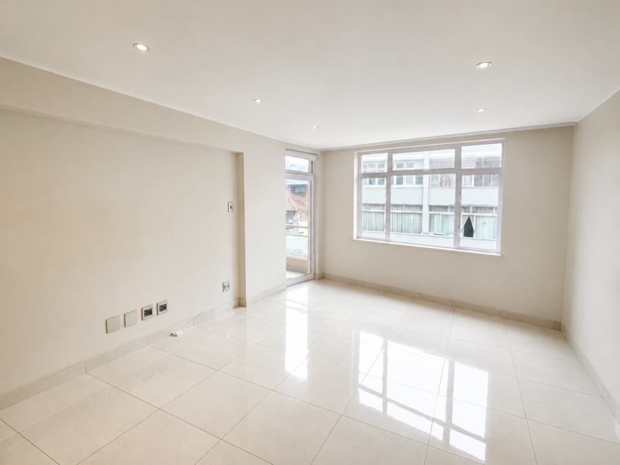To Let 2 Bedroom Property for Rent in Sea Point Western Cape